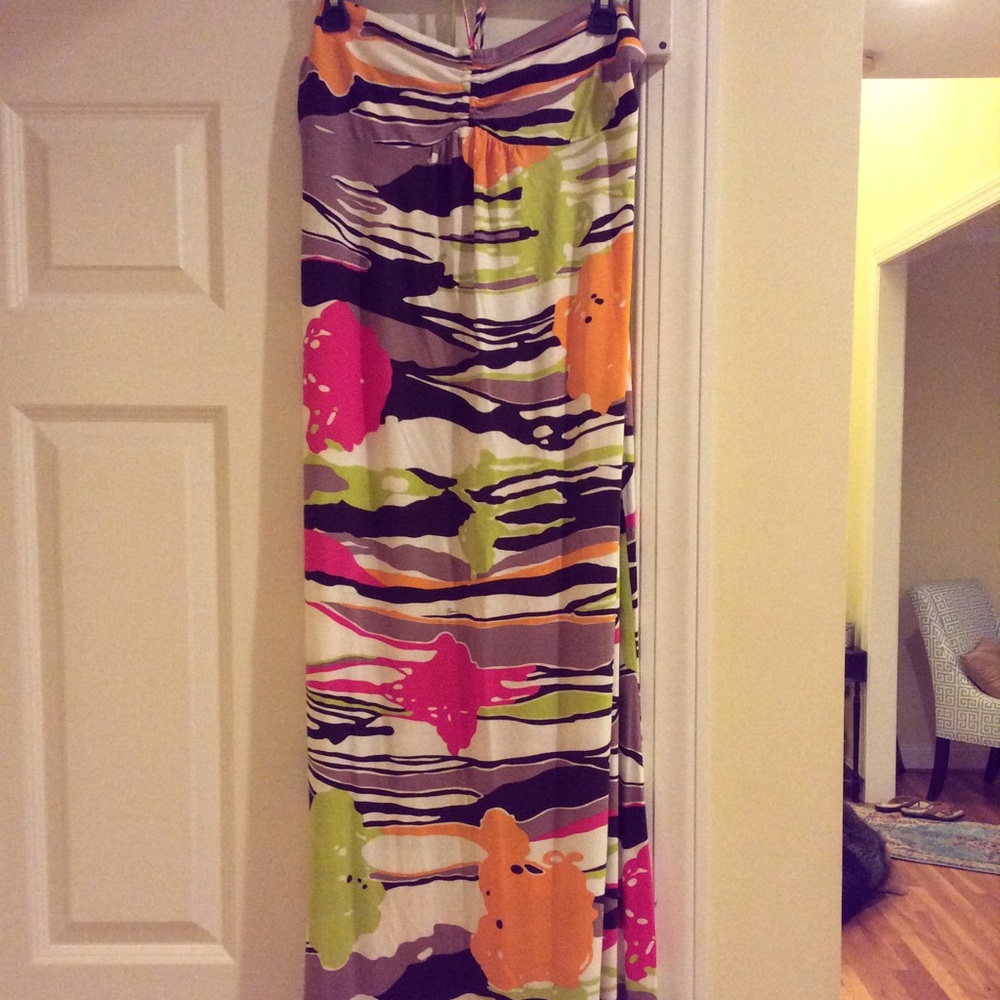 NWT STRAPLESS